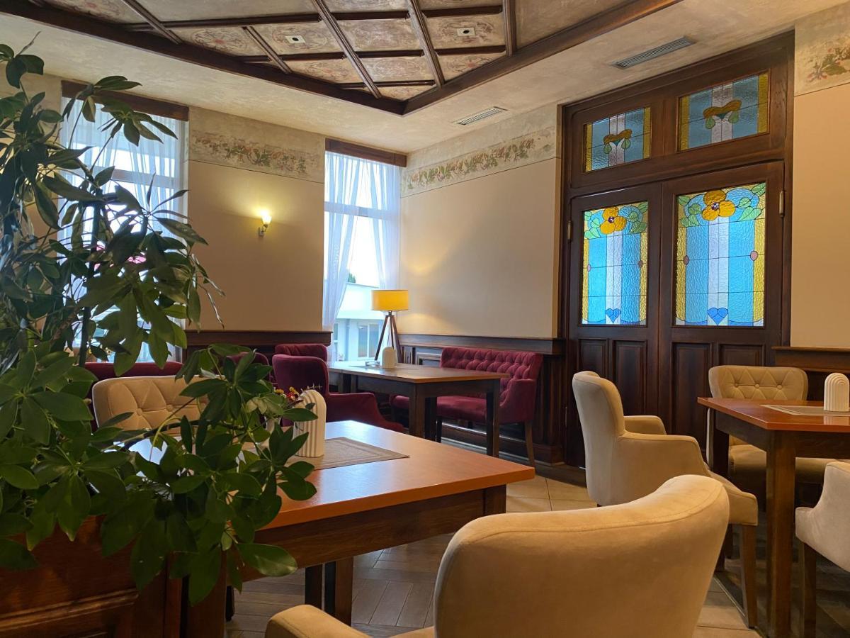 Motel M Vlasenica Eksteriør bilde
