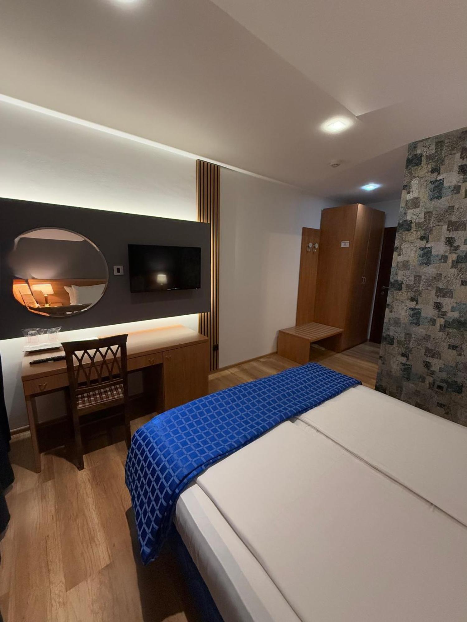 Motel M Vlasenica Eksteriør bilde