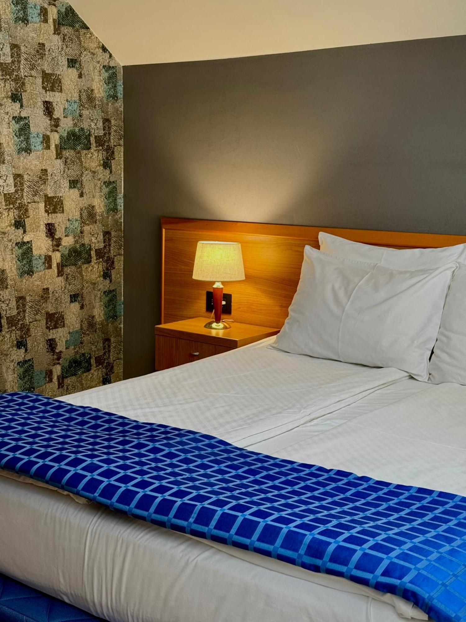 Motel M Vlasenica Eksteriør bilde
